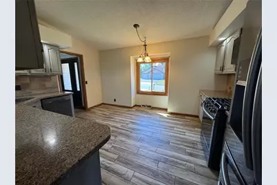 4002 Oak Knoll Drive, Eau Claire, WI 54701 - Photo 7