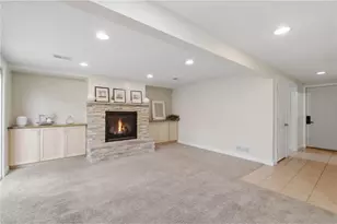 4250 Thornhill Ln, Vadnais Heights, MN 55127 - Photo 21