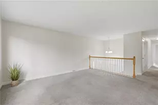4250 Thornhill Ln, Vadnais Heights, MN 55127 - Photo 7