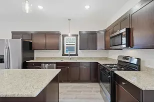 1785 Morning Glory Dr, River Falls, WI 54022 - Photo 5