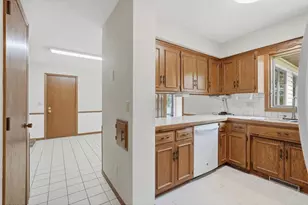 454 Oday St, Maplewood, MN 55119 - Photo 17