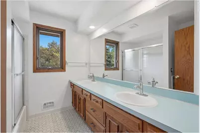 454 Oday Street, Maplewood, MN 55119 - Photo 29