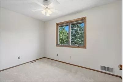 454 Oday Street, Maplewood, MN 55119 - Photo 27
