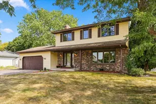 454 Oday St, Maplewood, MN 55119 - Photo 1