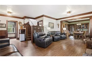 215 W Prospect St, Durand, WI 54736 - Photo 9