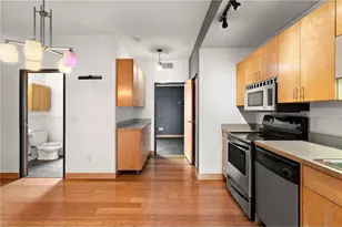 10 E 26th St, Minneapolis, MN 55404 - Photo 15
