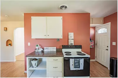 525 Bergen Avenue, Eau Claire, WI 54703 - Photo 9