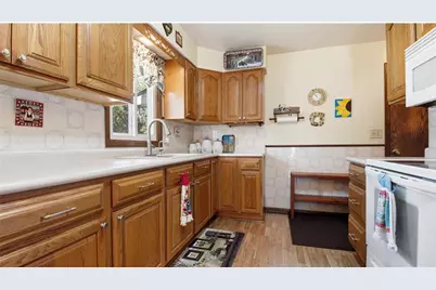 1104 W Winter Avenue, Elmwood, WI 54740 - Photo 9