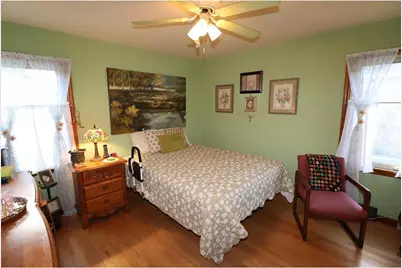 2141 S Livingston Terrace, West Allis, WI 53219 - Photo 33