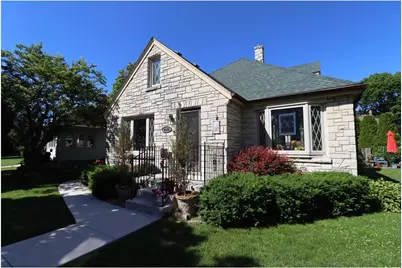 2141 S Livingston Terrace, West Allis, WI 53219 - Photo 7