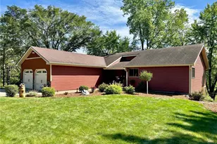 1209 52nd St, Hudson, WI 54016 - Photo 5