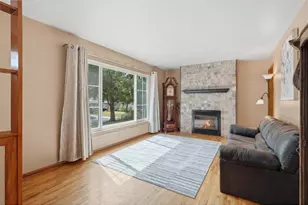 9104 Stanlen Rd, Saint Louis Park, MN 55426 - Photo 7