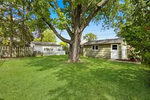 9104 Stanlen Rd, Saint Louis Park, MN 55426 - Photo 27