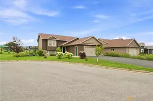2237 Pioneer Trail, New Richmond, WI 54017 - Photo 5