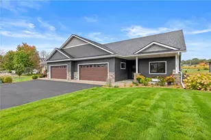 3563 Newcastle Dr, River Falls, WI 54022 - Photo 3