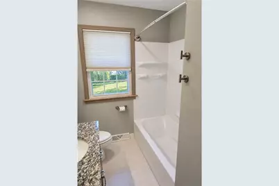 439 N 8th Street, River Falls, WI 54022 - Photo 11