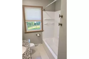439 N 8th St, River Falls, WI 54022 - Photo 11