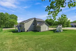 2060 Pleasant Dr, Prescott, WI 54021 - Photo 27