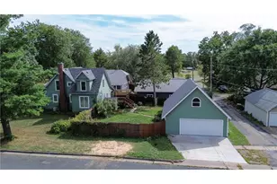 319 N Pearl St, River Falls, WI 54022 - Photo 1
