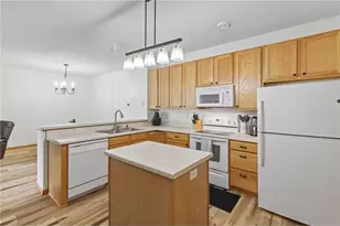 24 River Woods Dr, Saint Paul Park, MN 55071 - Photo 15
