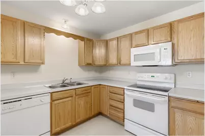 1587 County Road D, Maplewood, MN 55109 - Photo 13