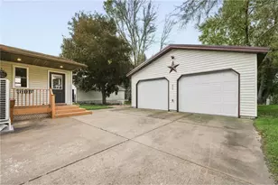 914 21st Ave, Bloomer,  54724 - Photo 3