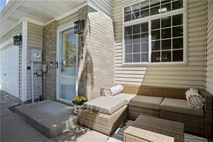 8854 Spring Ln, Woodbury, MN 55125 - Photo 11