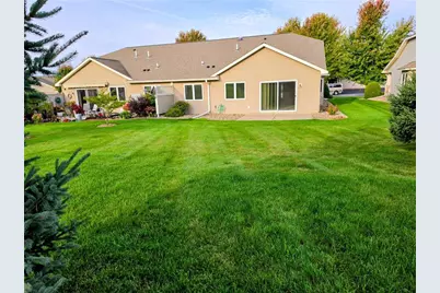 438 Cassandra Drive #41, New Richmond, WI 54017 - Photo 5