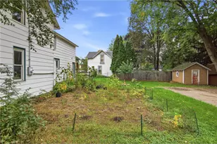 465 W Spruce St, Chippewa Falls,  54729 - Photo 31