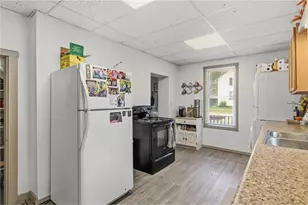465 W Spruce St, Chippewa Falls,  54729 - Photo 11