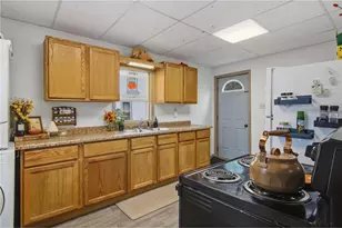465 W Spruce St, Chippewa Falls,  54729 - Photo 9
