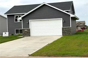 1825 Cypress Trail, New Richmond, WI 54017 - Photo 31