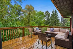 653 Deerwood Dr, Hudson, WI 54016 - Photo 9