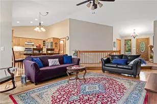 408 Johnson Dr, Hudson, WI 54016 - Photo 5