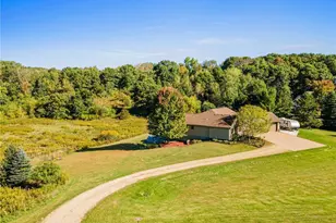 408 Johnson Dr, Hudson, WI 54016 - Photo 43