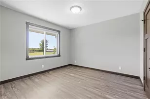 247 Cedar St, Baldwin, WI 54002 - Photo 9