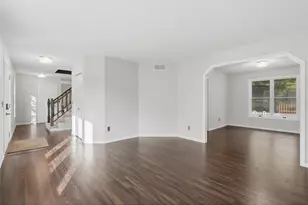 1497 Golf View Dr, River Falls, WI 54022 - Photo 5