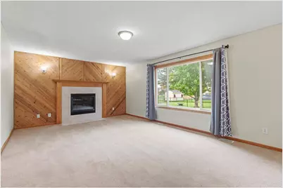400 Durango Drive, Roberts, WI 54023 - Photo 7