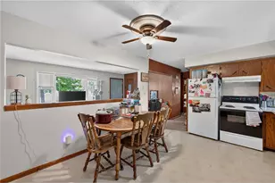 406 N Division St, Roberts, WI 54023 - Photo 11
