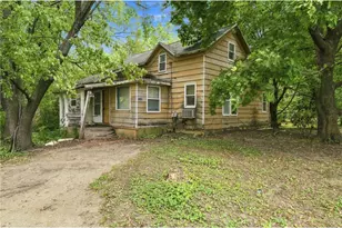 401 S Division St, Roberts, WI 54023 - Photo 5