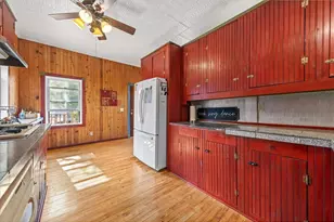 203 Pine St, Glenwood City, WI 54013 - Photo 21