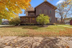203 Pine St, Glenwood City, WI 54013 - Photo 9
