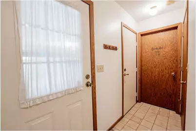 3379 Southgate Court #B, Eau Claire, WI 54701 - Photo 5