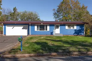 1109 16th Ave, Menomonie, WI 54751 - Photo 3