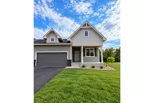 1114 W Locust St, River Falls Township, WI 54022 - Photo 3