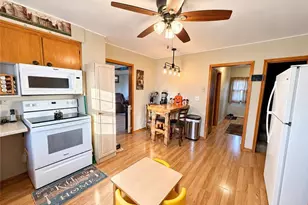 1314 Tainter St, Menomonie, WI 54751 - Photo 7