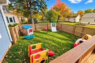 1314 Tainter St, Menomonie, WI 54751 - Photo 19