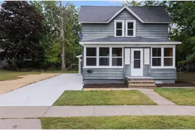 524 Dakota S Avenue, New Richmond, WI 54017 - Photo 3