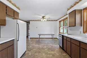 435 Main St, Boyceville, WI 54725 - Photo 9