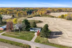 456 3rd St, Clayton, WI 54004 - Photo 37
